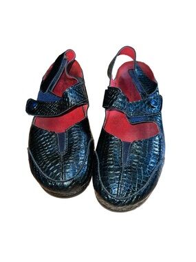 Vintage Abeille Comfort Made in Spain Black Croc Embossed Slingback Shoes